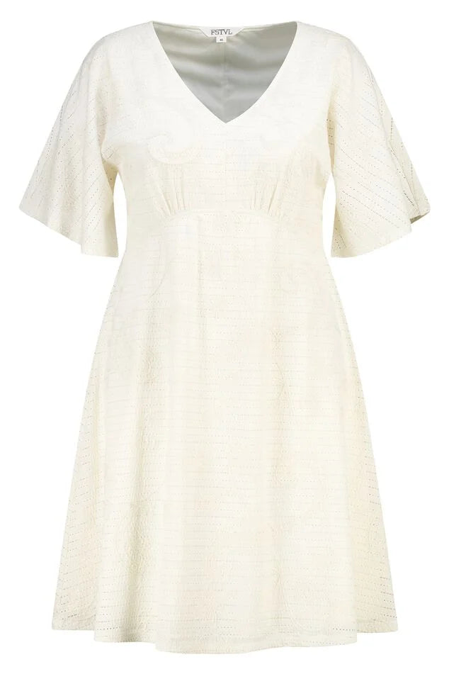 Robe courte à manches papillon